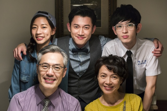 溫郁芳編劇「植劇場」系列新作〈戀愛沙塵暴〉令人期待。