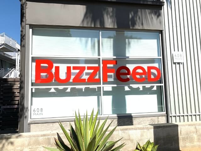 BuzzFeed曾憑恃龐大流量及原生廣告，吸引大量創投熱錢湧入。