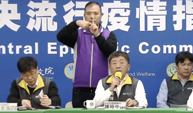 指揮官陳時中少說多做事的形象，似乎已成為疫情期間一股撫慰人心的力量。