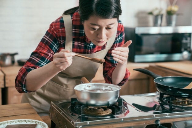 別再以性別的二分法框架住自己，每個人都能適切的表達情感需求、勝任親職角色、擔負起照顧責任。
