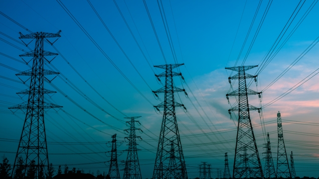 僅僅5,000家工業、製造業，「用電大戶」使用的電量就已超過總電量的50%。
