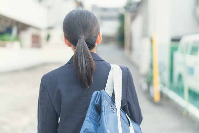 送孩子去補習班，無非出於「不想輸在起跑點」的家長焦慮。然而，這真的是唯一的路嗎？