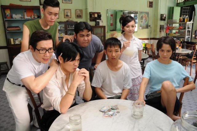 《初戀紅豆冰》全片重要角色皆由大馬華人歌手擔綱演出，除了男主角是導演阿牛、女主角請來影后李心潔之外，其餘演員多是紅遍華語圈的歌手。
