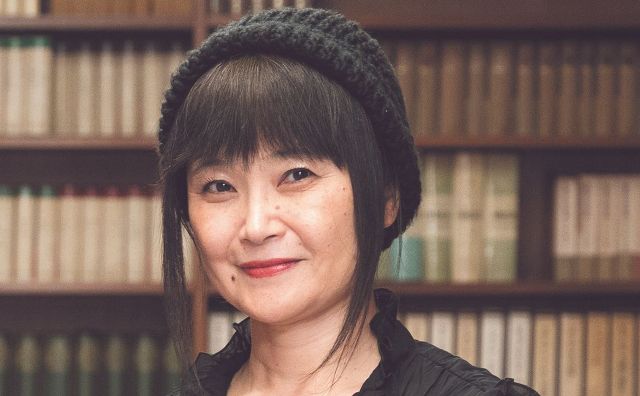 作者美佳子．布雷迪（Mikako Brady）在訪談中說出自己撰寫《我是黃，也是白，還帶著一點藍》的初衷，以及她如何從孩子的角度，發現這個多元社會的思考之道。