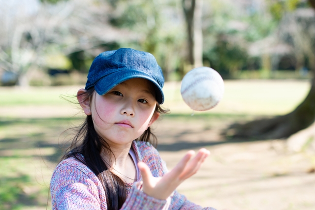 女生被說成不喜歡玩棒球，會搞砸運動比賽，你是否發現性別刻板印象其實無所不在呢？