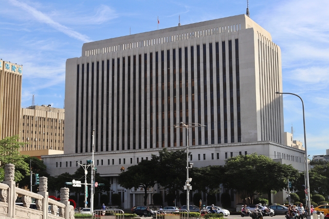 外匯資產是全民的財富。台灣的外匯資產如此龐大，但它是如何管理的，全國民眾一無所知，這才是我們關心的問題。
