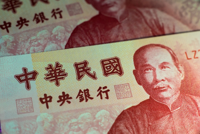 央行的外匯資產屬於全民，國民有權利知道央行外匯資產的確切金額，央行也有義務對外界揭露此資訊。