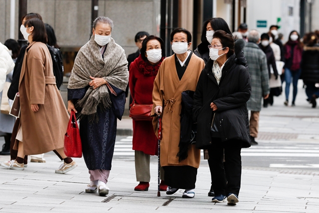 日本表面上標榜自己為民主主義國家，但大日本帝國根深柢固，一直以來留在社會深層中，如今形成安倍、菅政權，真切地破壞立憲議會政治和民眾的日常生活。