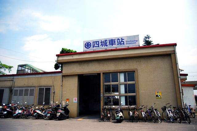 交通政策的實現，不只是國家交通路網的順暢需求，它還深刻影響各地人民的生活，至少在細部規劃與執行上，必須擴及照顧不同利益衝突之間更全面的討論與決策。