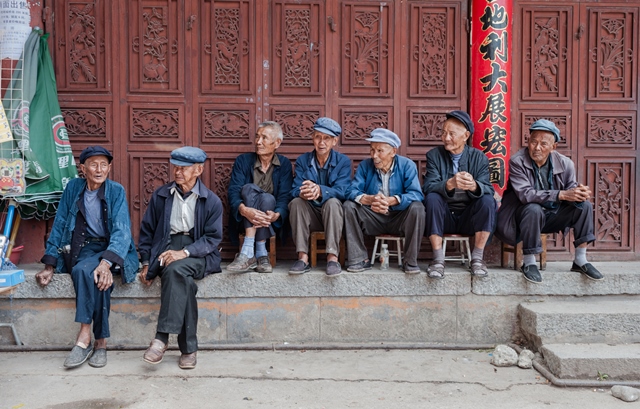 儘管近年來中國對外部世界愈形封閉，在政權無情打壓下，民間不得不暫時屈身隱蔽，但它永遠不會屈服消亡。