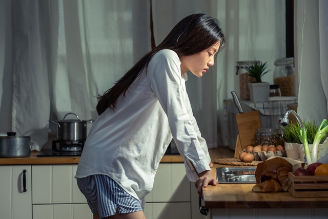 現代女性做得再多，只要不煮飯、不生小孩，儘管經濟獨立，可能還是會被扣上「丈夫供養」這頂大帽子。