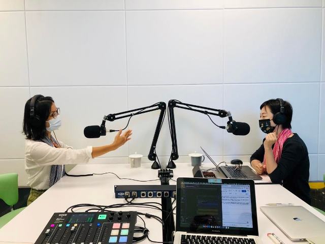 《獨立評論@闖天下》第3集Podcast，專訪來台將近20年的柬埔寨新住民李沛英。她透過結婚移民來台，從被人幫助到成為助人者，這些年持續在「南洋台灣姐妹會」為移民議題發聲。究竟近20年來，台灣還有哪些不公有待弭平？