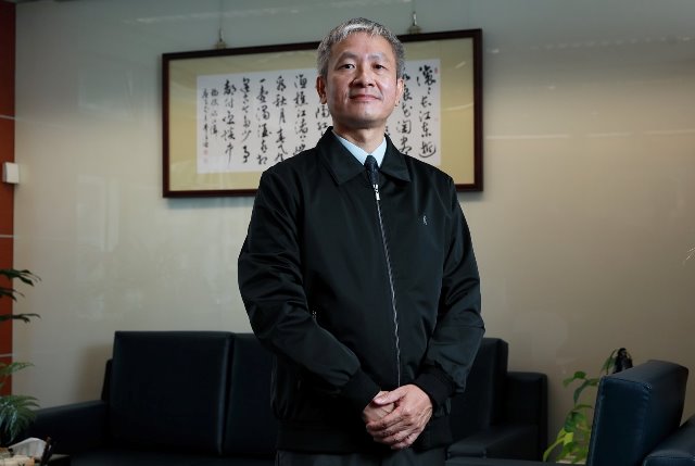 蔡孟良指出，具有技術、適應台灣社會、會說中文的移工，既符合台灣產業需求，也能協助台灣經濟和社會發展，我們沒有反對的理由。Ông Thái Mạnh Lương cho rằng, lao động di trú có tay nghề cao, biết nói tiếng Trung và đã thích nghi với xã hội Đài Loan, vừa phù hợp với nhu cầu của ngành sản xuất trong nước, lại vừa có thể đóng góp cho sự phát triển của nền kinh tế và xã hội Đài Loan,  chúng ta không có lý do gì để phản đối.