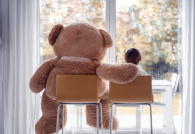 學習如何照顧的課程中常提到，緩和他人的痛苦，「理解、感同身受」的能力非常重要。然而，真有人能百分之百了解另一個人的感受嗎？想要對受苦的人伸出援手，我們應該怎麼做呢？