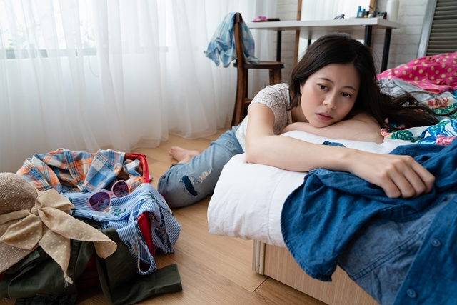 家人的東西多到讓你覺得看不下去？真正的整理不是「幫」別人斷捨離，是弄清楚人我的界線，然後先把自己顧好。