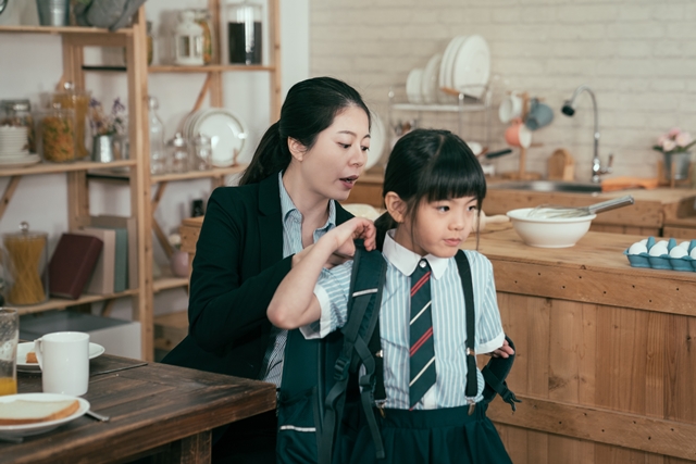 高成就女性的「特權矛盾」是什麼？她們在試圖兼顧事業和家庭時，面臨了什麼樣的矛盾結構及文化壓力？