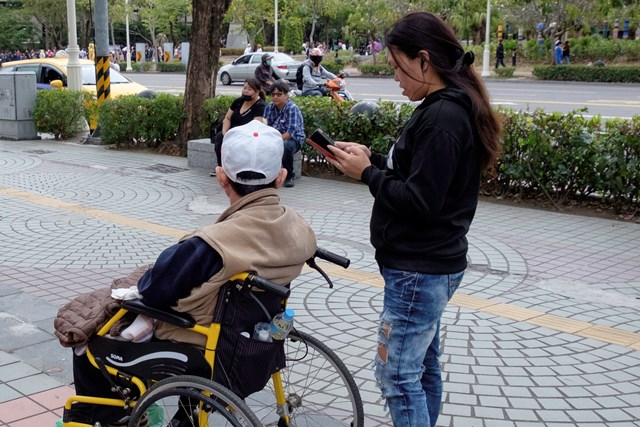 印尼人力仲介協會的幹部告訴我，因為少數不良仲介，讓大多數守法的印尼仲介背上人口販子的惡名。