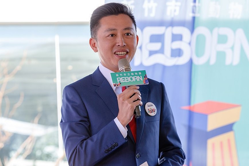 林智堅論文門事件，兩造都提出他們各自相信的事實，然而這些事實對事件的釐清方向，卻背道而馳。