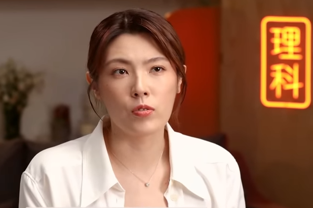 網紅理科太太近來在募資平台上，販售自己接受了100多個小時的「諮商日記」，飽受不小爭議。究竟大眾對於心理諮商的認識是什麼？