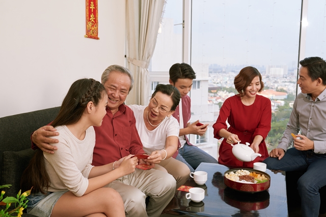 我們要認清「即使是家人，也是另外一個獨立的人」這個概念，要懂得互相尊重彼此的生活，在旁溫暖守護，不要出手干涉。