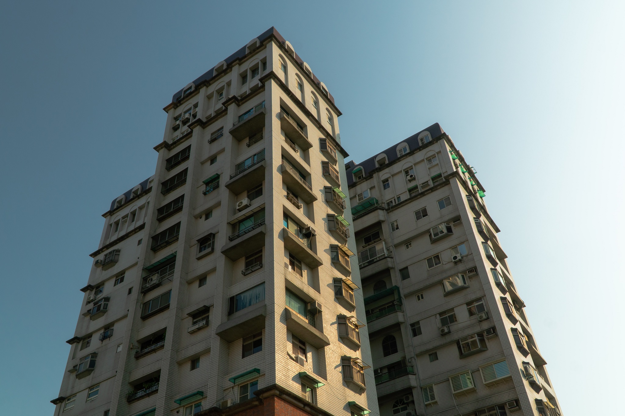 「使用權住宅」能夠讓年輕人取得長期穩定的住房，而不必負擔昂貴的土地成本，這滿足不同的居住需求，呼應了循環經濟裡「使用取代擁有」的策略！
