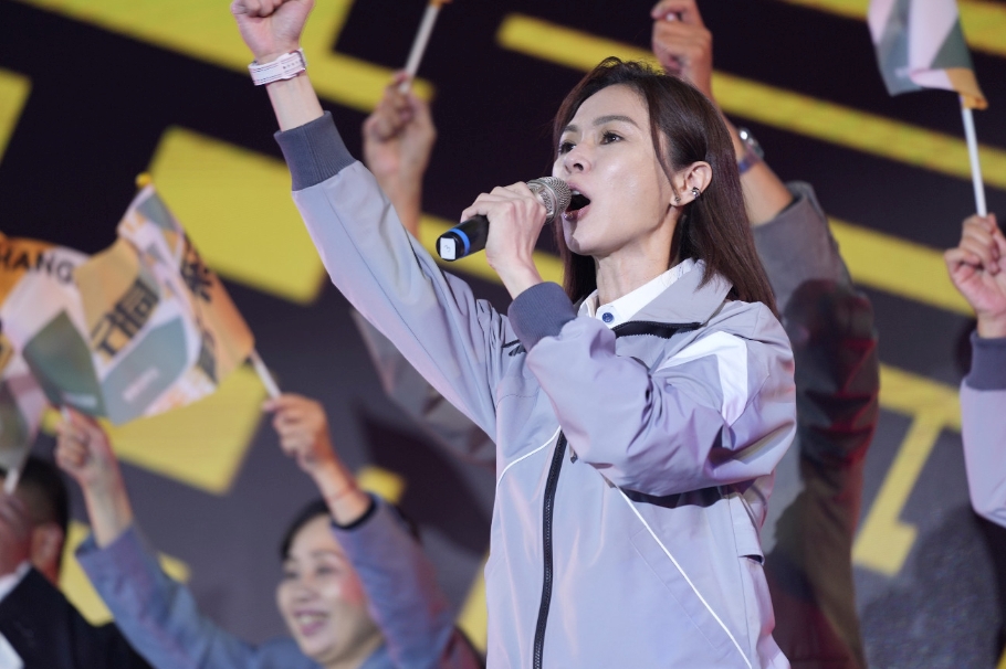 雖然說「政治不難，找回良心而已」，但你看《人選之人》，就會知道一本初衷超難的吧！