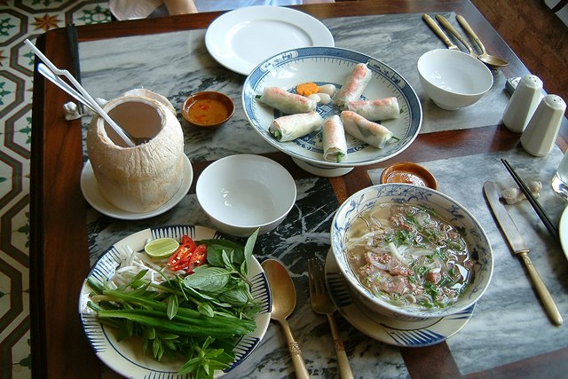 越南美食眾多，但很多人或許不知道，原來最古老的魚露公司，居然與獨立建國有關，更是栽培胡志明進行革命的重要推手！
