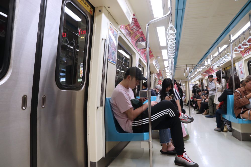 博愛座都不只是捷運公司與市府自己決定的，台北市民和所有乘客當然都有參與決策的權利。是時候該決定台北捷運的未來了。