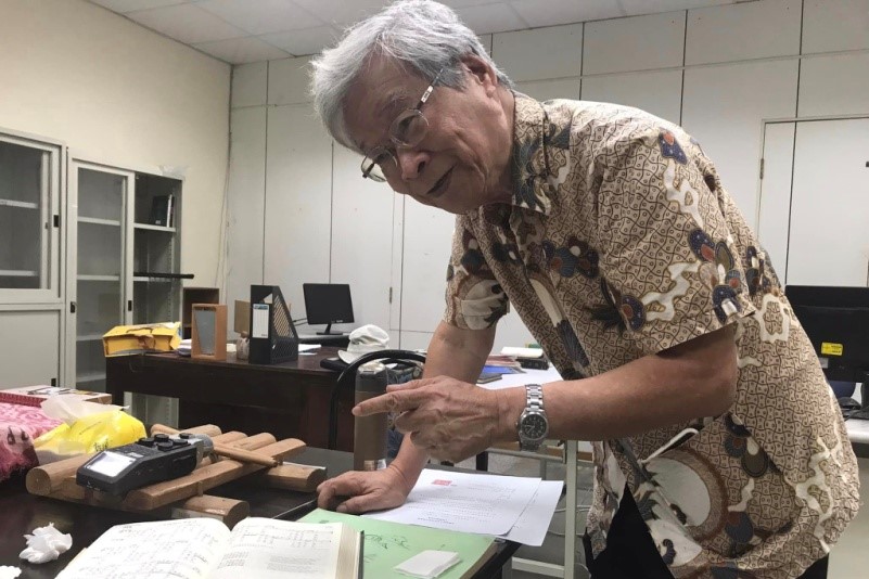2023年6月在「台南神學院」與駱維道訪談昔日民歌採集與台南音樂家的歷史故事。