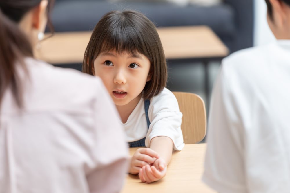 對於孩子而言，「性」於是被形塑出一個神祕、害羞、曖昧的形象，這不只會塑造孩子對性的挫折與自卑的心理狀態，也使孩子產生反抗的心理，只得從錯誤的訊息中學習性知識。
