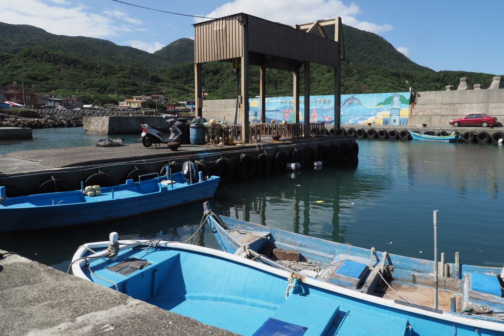 全台灣共有近300處漁港，而離島即佔了三分之一。