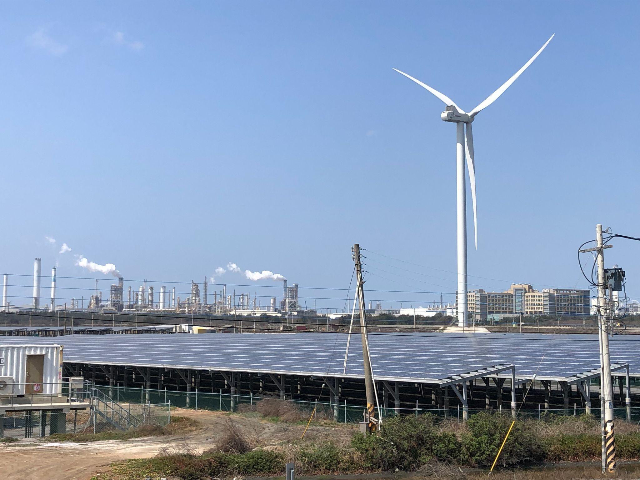 雲林麥寮不利耕作區的光電案場。