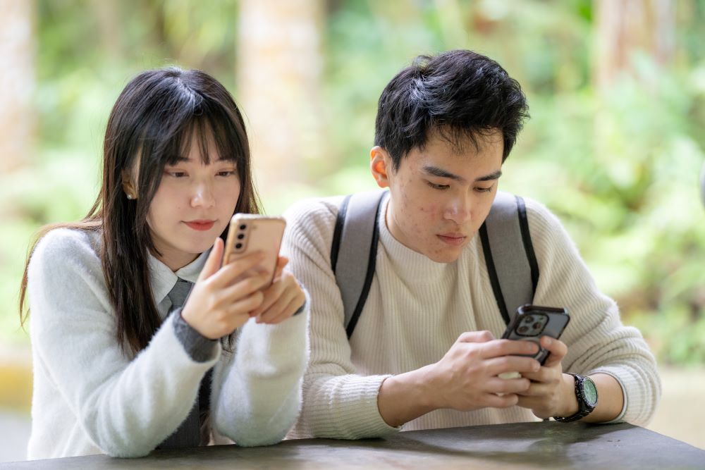 在教學過程中，一群大學教授花了許多力氣讓課程更多元，但期末的教學評量分數，卻令人沮喪。這些負評背後，可能有什麼原因……