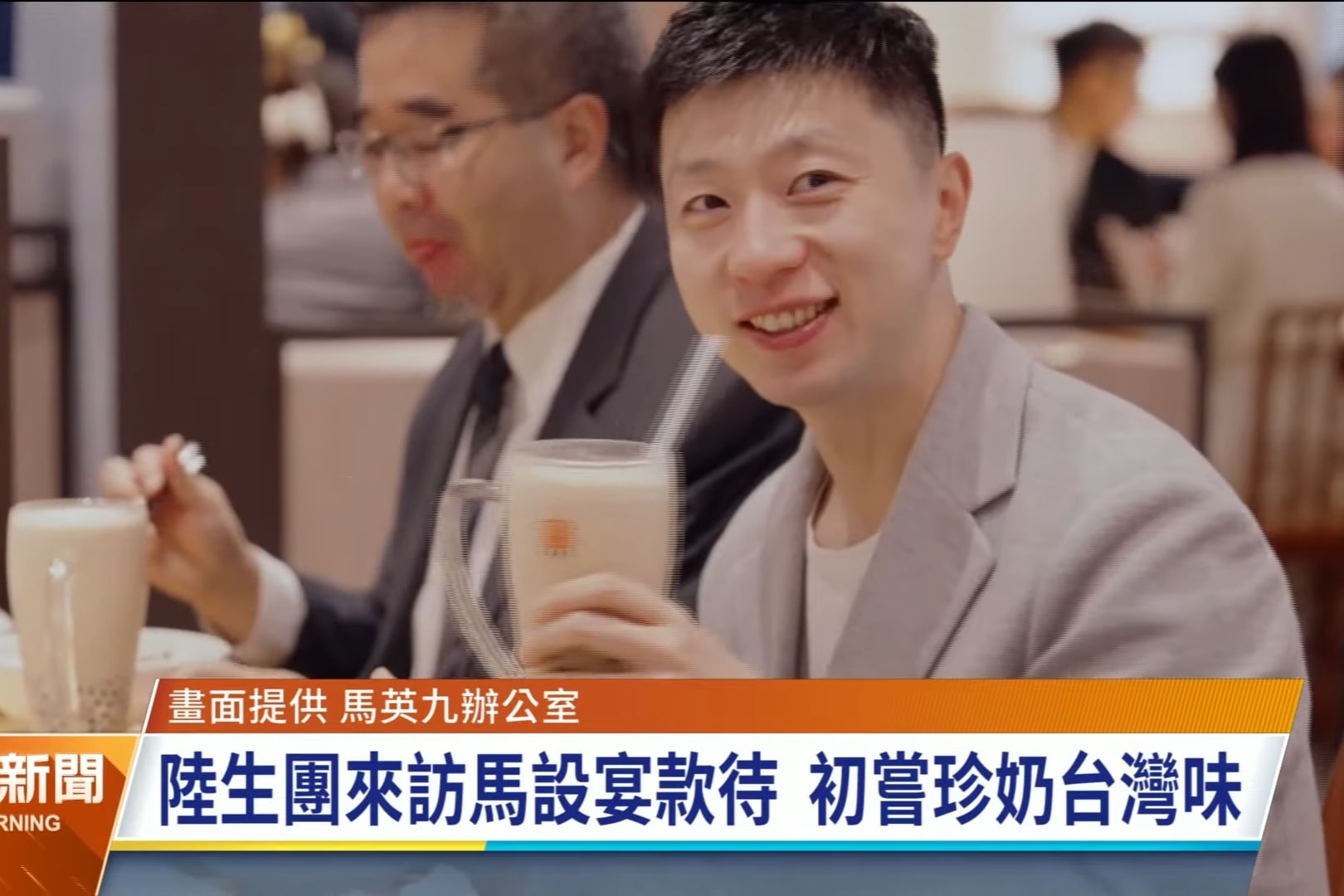 馬龍訪問團帶來熱烈的互動，也引發激烈爭議。然而，問題從來不是交流太多，而是太少。