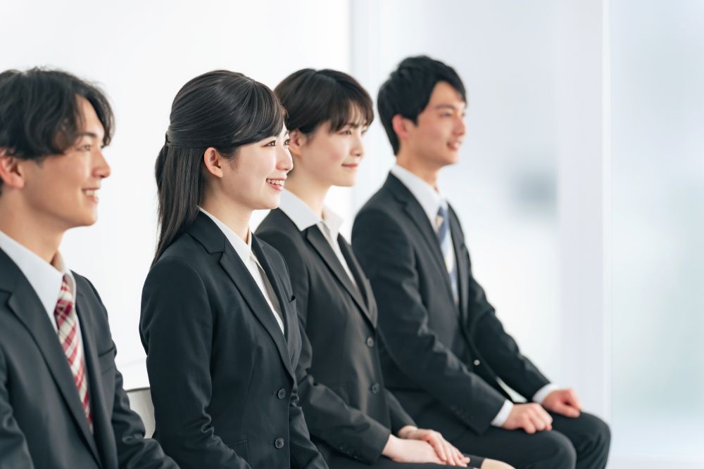 我發現日本企業的選才方式，與我們想像的完全不同。特別是對外籍員工的要求，除了專業技能，還有一個重要的因素是……