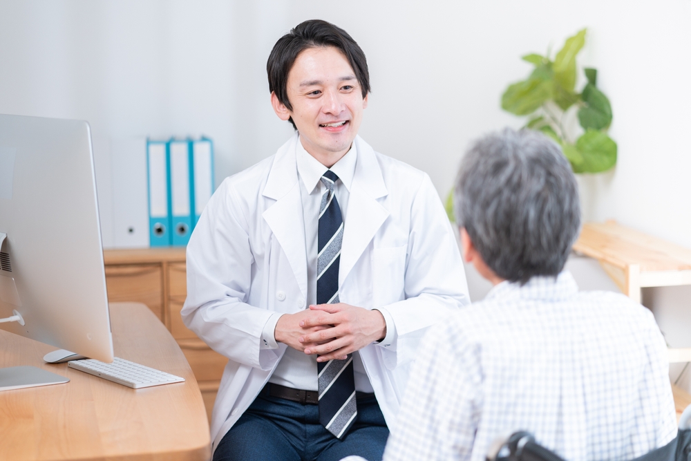 日本保險種類繁多，連健保卡都能透露職業與收入，甚至被當成聯誼「選人」參考！面對高齡者愈來愈多的社會，重新設計「高齡者醫療」也是熱門議題。