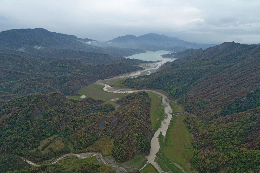 國土計畫盡快全面上路，重建國土治理的社會信任，推動台灣國土永續的未來。