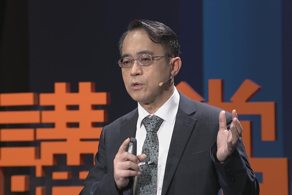 林口長庚醫院臨床毒物中心主任暨腎臟科專科醫師顏宗海直言，只有吃對食物，才是守護健康最實際的預防醫學。