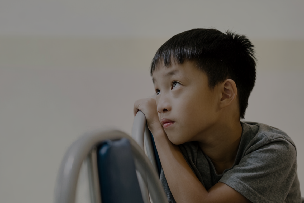 DFC 臺灣調查，面對快速變動的未來，7 成家長最焦慮的不再只是孩子的課業，而是孩子的「人際關係」。